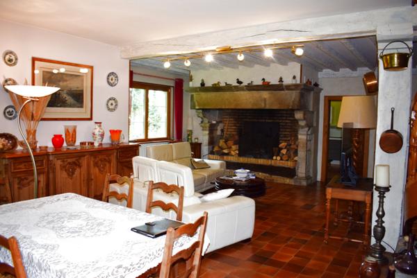 Pontarlier (25300) REVERMONT JURASSIEN SUPERBE PROPRIETE