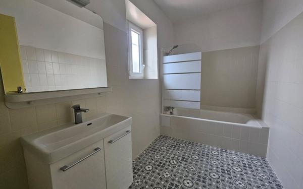 Maison à vendre    4 pièces •  Catllar