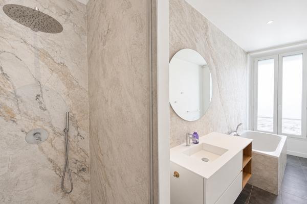 Vente Maison de luxe Nîmes 7 Pièces 243 m²