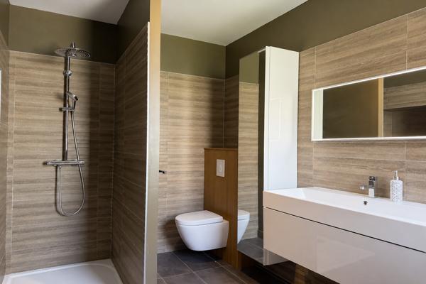 Vente Maison de luxe Nîmes 7 Pièces 243 m²
