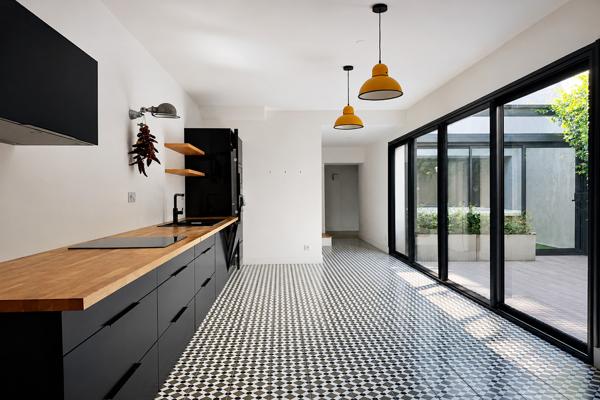 Vente Maison de luxe Nîmes 7 Pièces 243 m²