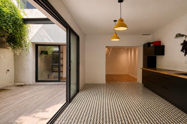 Vente Maison de luxe Nîmes 7 Pièces 243 m²