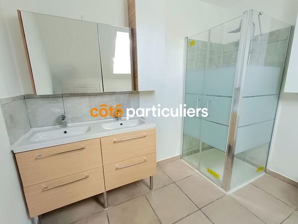 Vente
                Maison81,4 m² - 3 Pièces -
                    MONTLOUIS SUR LOIRE (37270)