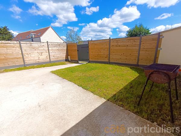 Vente
                Maison81,4 m² - 3 Pièces -
                    MONTLOUIS SUR LOIRE (37270)
