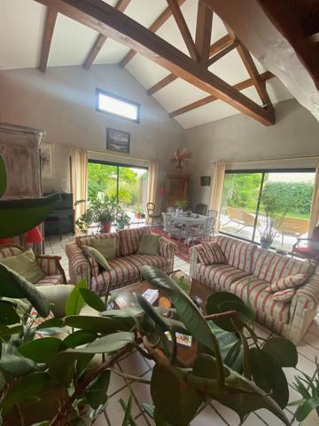 Emplacement d'exception pour cette villa de 275 M² Habitable