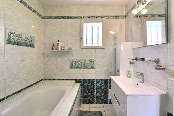 MAISON TYPE 7 / JARDIN / PISICNE / GARAGE