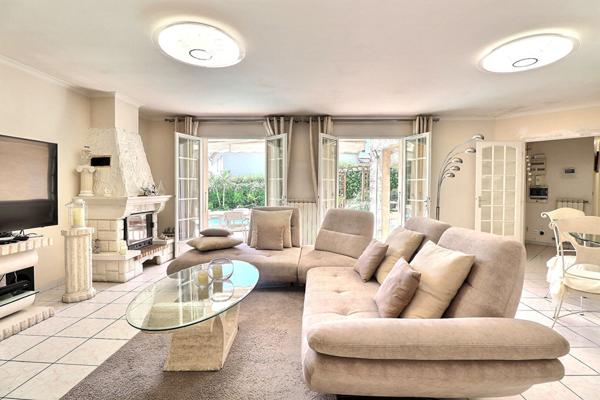 MAISON TYPE 7 / JARDIN / PISICNE / GARAGE