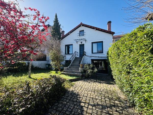 Maison 6 pièces - 200 m² Exclusivité efficity