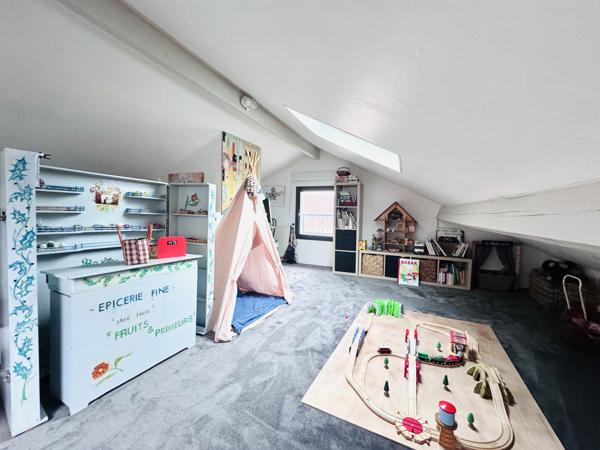 Maison 6 pièces - 200 m² Exclusivité efficity