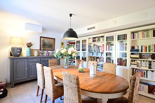 Maison Cheval Blanc 6 pièce(s) 135 m2