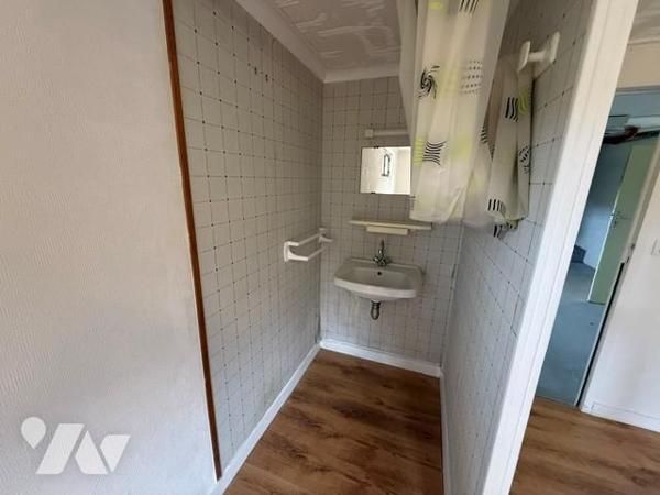 PROCHE BERNAY JOLI PAVILLON PLAIN-PIED RENOVE 3 CH SOUS-SOL COMPLET