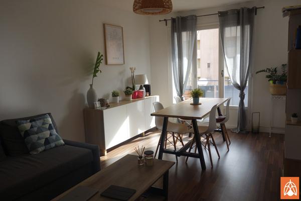 Appartement T3 de 71 m² avec balcon, ascenseur et parking - Centre ville de Salon de Provence Salon de provence Appartement T3 de 71 m² avec balcon, ascenseur et parking - Centre ville de Salon de Provence Salon de provence