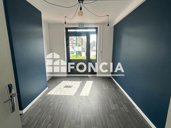 Location Local commercial 2 pièces 42 m² - Lesquin 59810