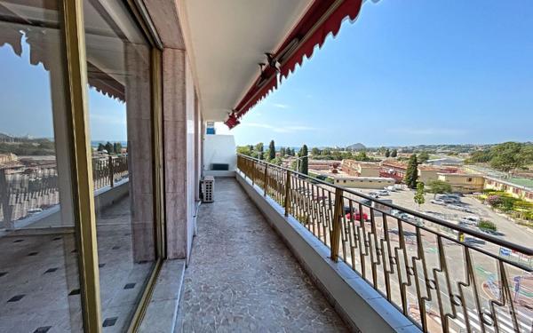 Appartement à louer    1 pièce •  Cagnes-sur-Mer