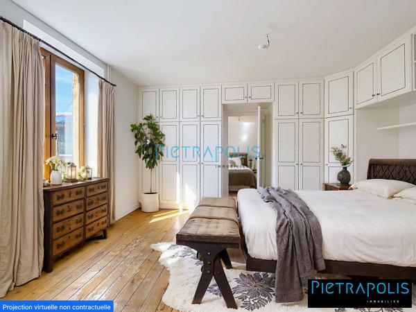 Propriété d'exception en pierres dorées - 9 pièces -280 m² hab - Terrain 1598 m²