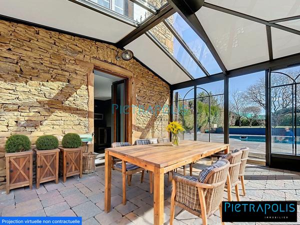 Propriété d'exception en pierres dorées - 9 pièces -280 m² hab - Terrain 1598 m²