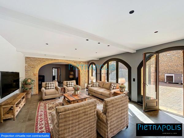 Propriété d'exception en pierres dorées - 9 pièces -280 m² hab - Terrain 1598 m²