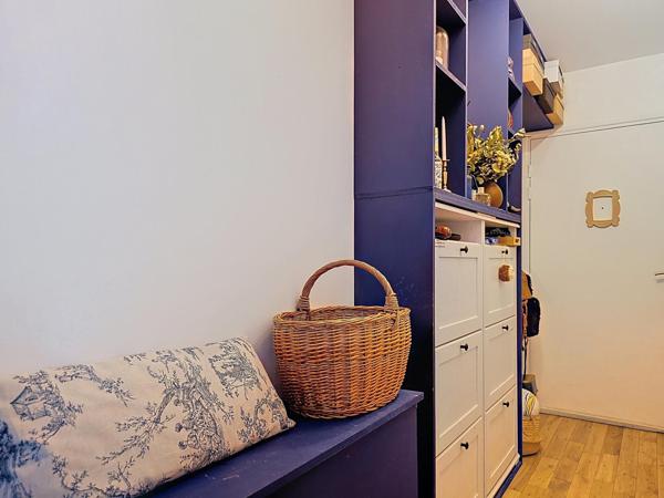 APPARTEMENT EN PARFAIT ETAT AVEC BALCON ET PARKING