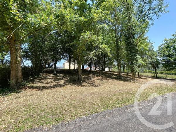 Terrain à vendre  1100 m 2   MONTDIDIER  - 80
