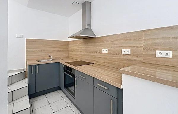 Location                                                      Maison
                        
                     4 pièces                      66 m2                     à Saint-Quentin