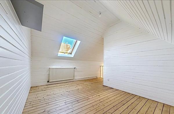 Location                                                      Maison
                        
                     4 pièces                      66 m2                     à Saint-Quentin