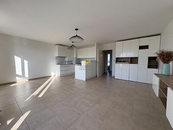 F3 BOIS ROCHEFORT AVEC BALCON €300 000 ** - Référence 2013