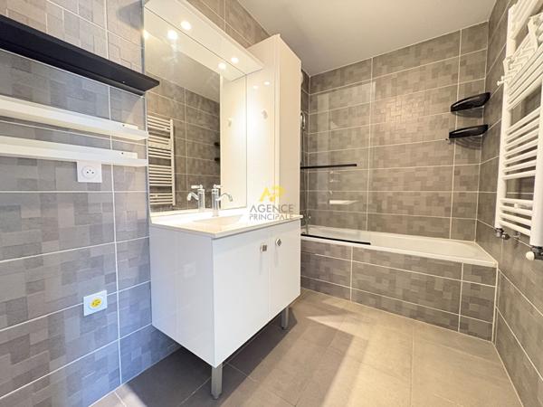 F3 BOIS ROCHEFORT AVEC BALCON €300 000 ** - Référence 2013