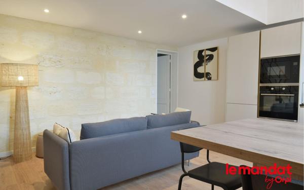 Appartement à louer    2 pièces • 50 m2 Bordeaux