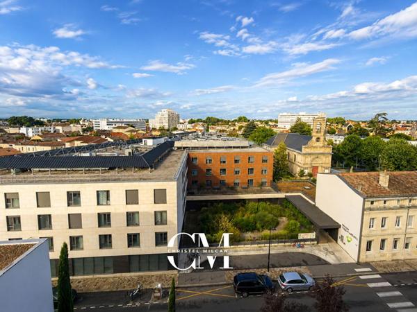 Appartement Bordeaux 4 pièces Fondaudége dernier étage parking cave 69 m2