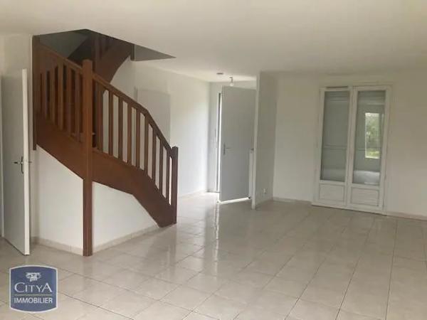 Maison à louer 5 pièces 112.92m² Buxerolles (86180)