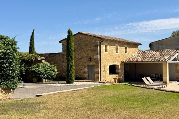 Vente Mas Uzès 9 Pièces 340 m²