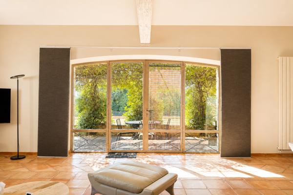 Vente Mas Uzès 9 Pièces 340 m²