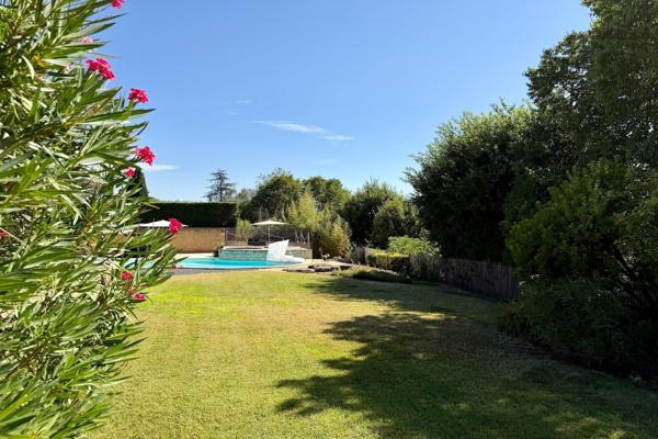 Vente Mas Uzès 9 Pièces 340 m²