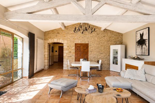 Vente Mas Uzès 9 Pièces 340 m²