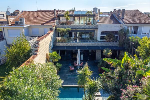 Vente Maison de luxe Bordeaux 9 Pièces 450 m²