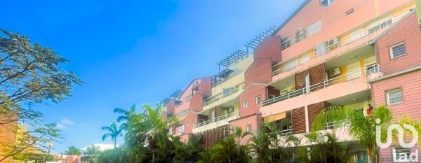 Appartement 2 pièces de 46 m² à SAINTE-CLOTILDE (97490)