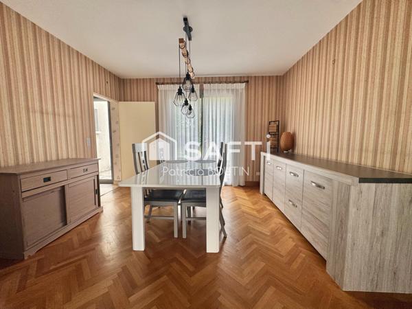 PAVILLON 4 CHAMBRES DONT UNE SUITE PARENTALE ET GARAGE A NIORT