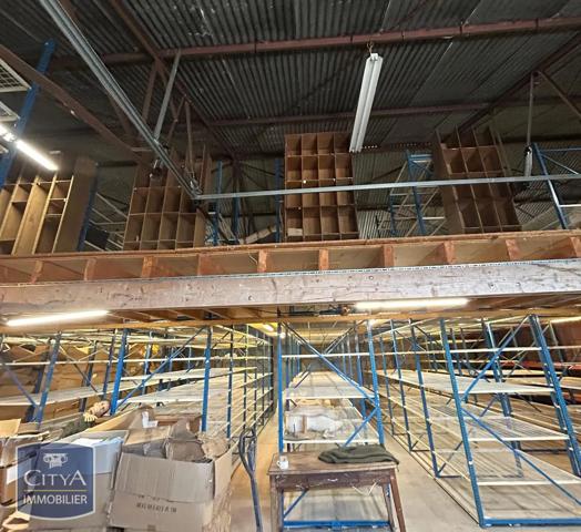 Local commercial à louer 500m² Marigny-les-Usages (45760)