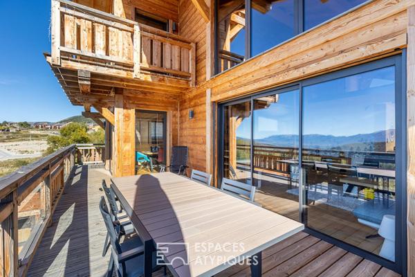 Chalet contemporain récent avec vue sur les sommets et prestations haut de gamme