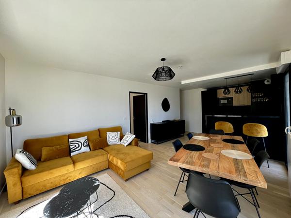 Appartement Chatenay Malabry 3 pièce(s) 62.10 m2 ; La Vallée ; Commerce ; T10