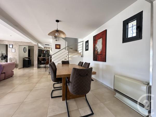 Maison à vendre  6 pièces - 181 m2 ST CYR SUR MER - 83