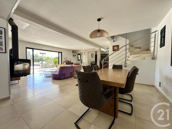 Maison à vendre  6 pièces - 181 m2 ST CYR SUR MER - 83