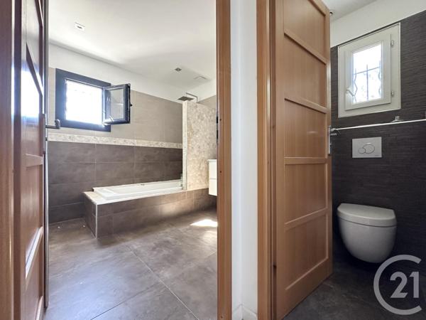 Maison à vendre  6 pièces - 181 m2 ST CYR SUR MER - 83