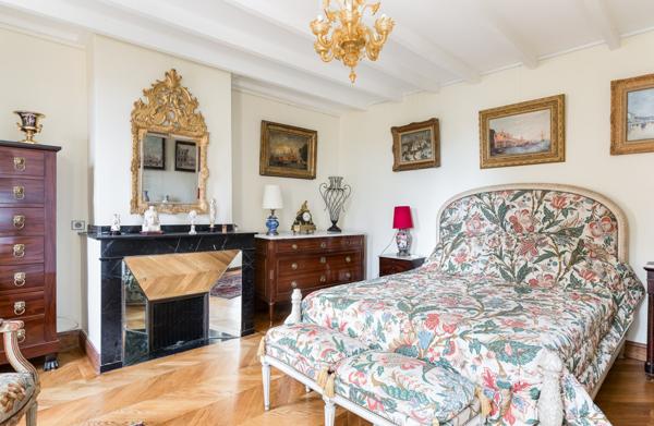 Toulouse (31000) PROPRIÉTÉ DE CARACTÈRE DU XIX SIÈCLE – TOULOUSAINE RÉNOVÉE, DÉPENDANCES ET PISCINE