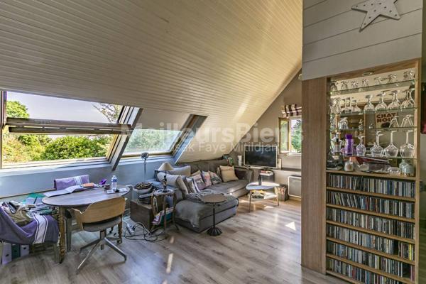 RUEIL-MALMAISON - LA JONCHERE - MAISONS 215 M²  (MAISON DE 175 + MAISON DE 40 M²) - TERRAIN 2600 M² - TERRASSES - PARKINGS