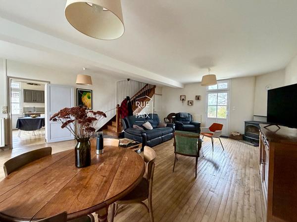 79260 LA CRECHE Maison La Creche 6 pièces 157 m2