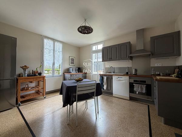 79260 LA CRECHE Maison La Creche 6 pièces 157 m2