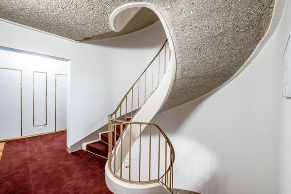 99m2 lumineux, traversant avec balcons, 3 chambres et un grand séjour!