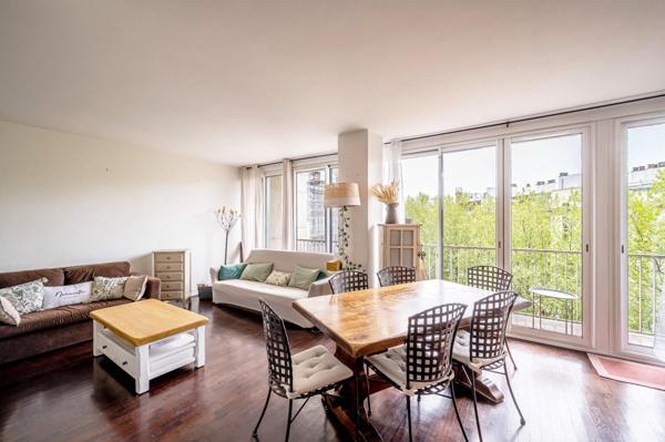 99m2 lumineux, traversant avec balcons, 3 chambres et un grand séjour!