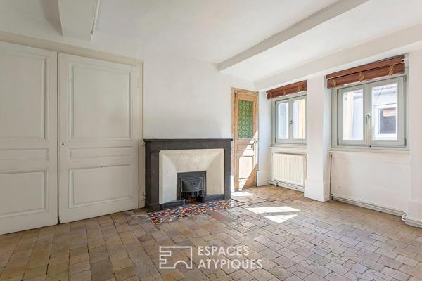 Dernier étage de caractère avec balcon et vue Fourvière